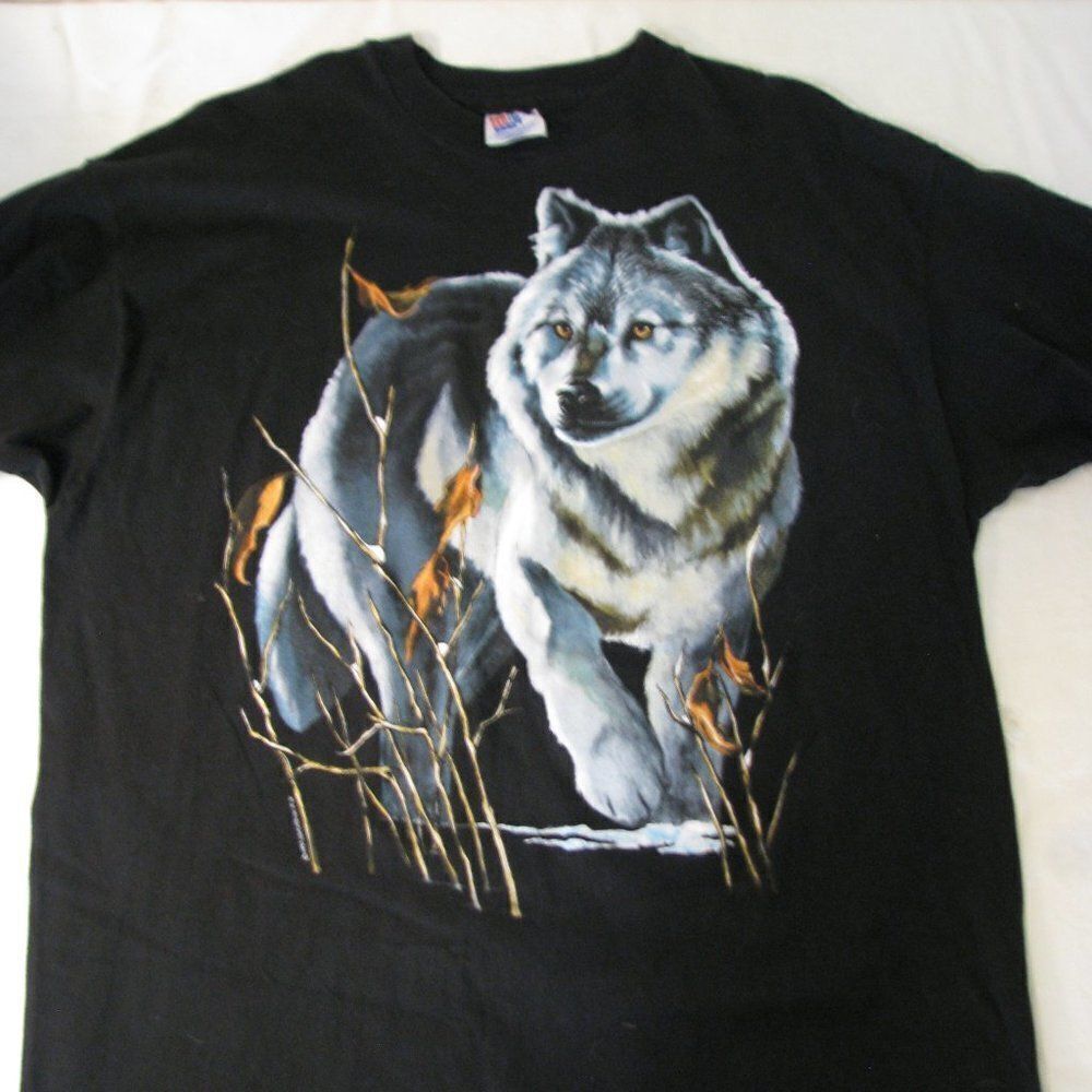 Vintage Wolf Graphic T-Shirt